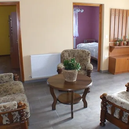 Pajtás Сasa de vacaciones Balatonfenyves