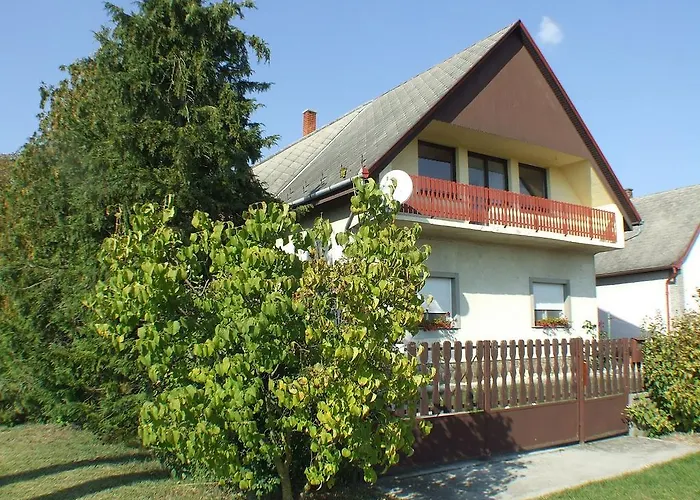 Pajtas Balatonfenyves